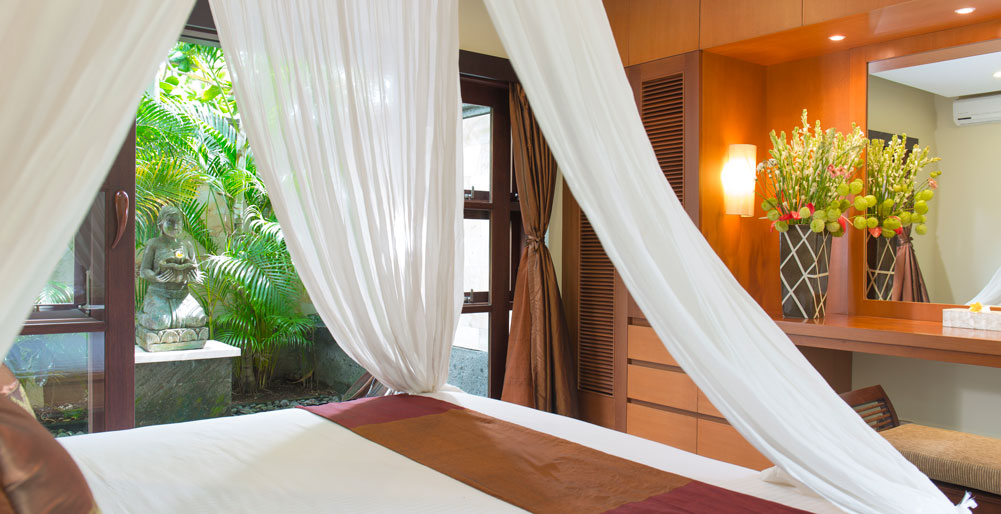 Villa Bayu Gita Residence - Opulent bedroom one
